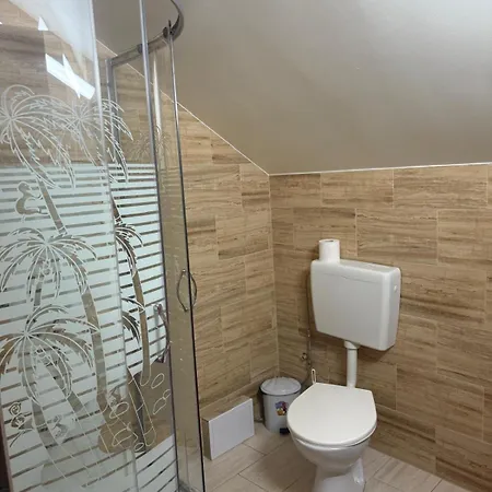 Casa Dunca بيت خشبي